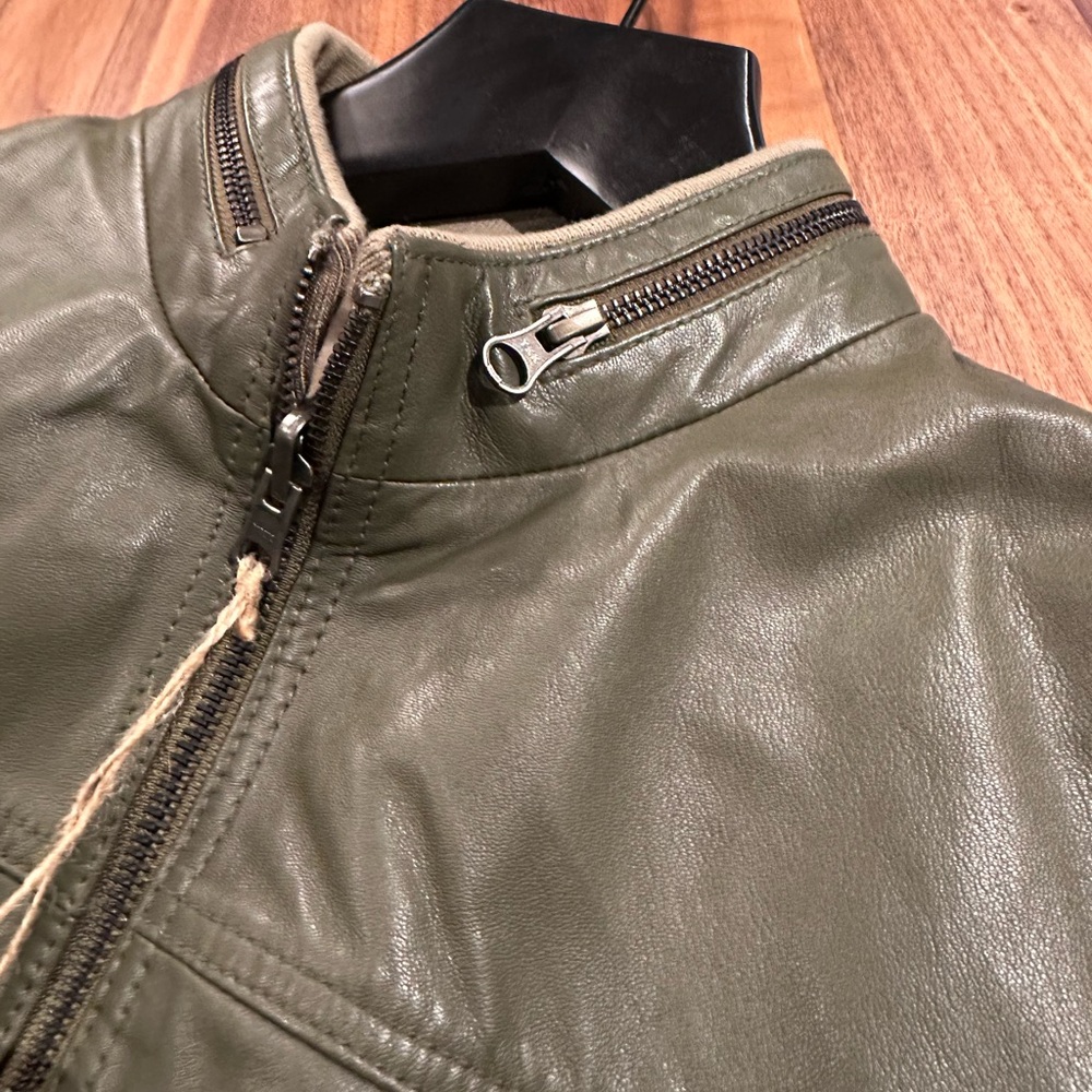 Missani Le Collezioni Olive Green Leather Jacket